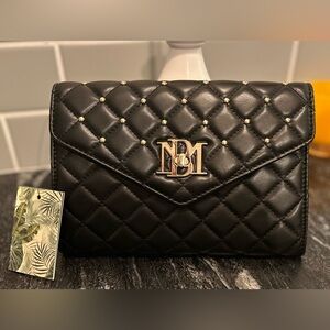 NWT BADGLEY MISCHKA BLACK CROSSBODY WITH DIAMOND QUILTING